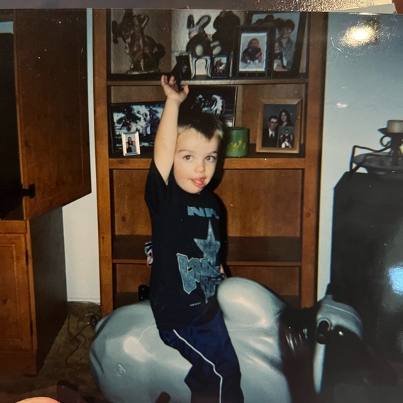 Meet your Posher, Brent - Picture 1 of 1